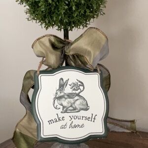 Metal Sign “Make Yourselff at Home” NWOT